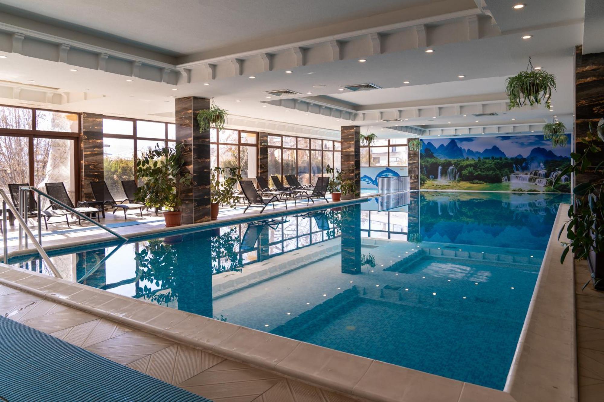Paradise Hotel 3*