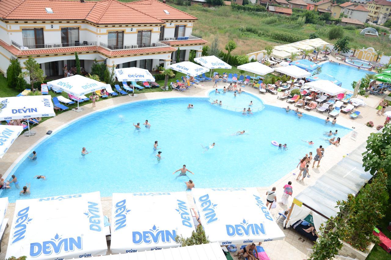 Paradise Hotel